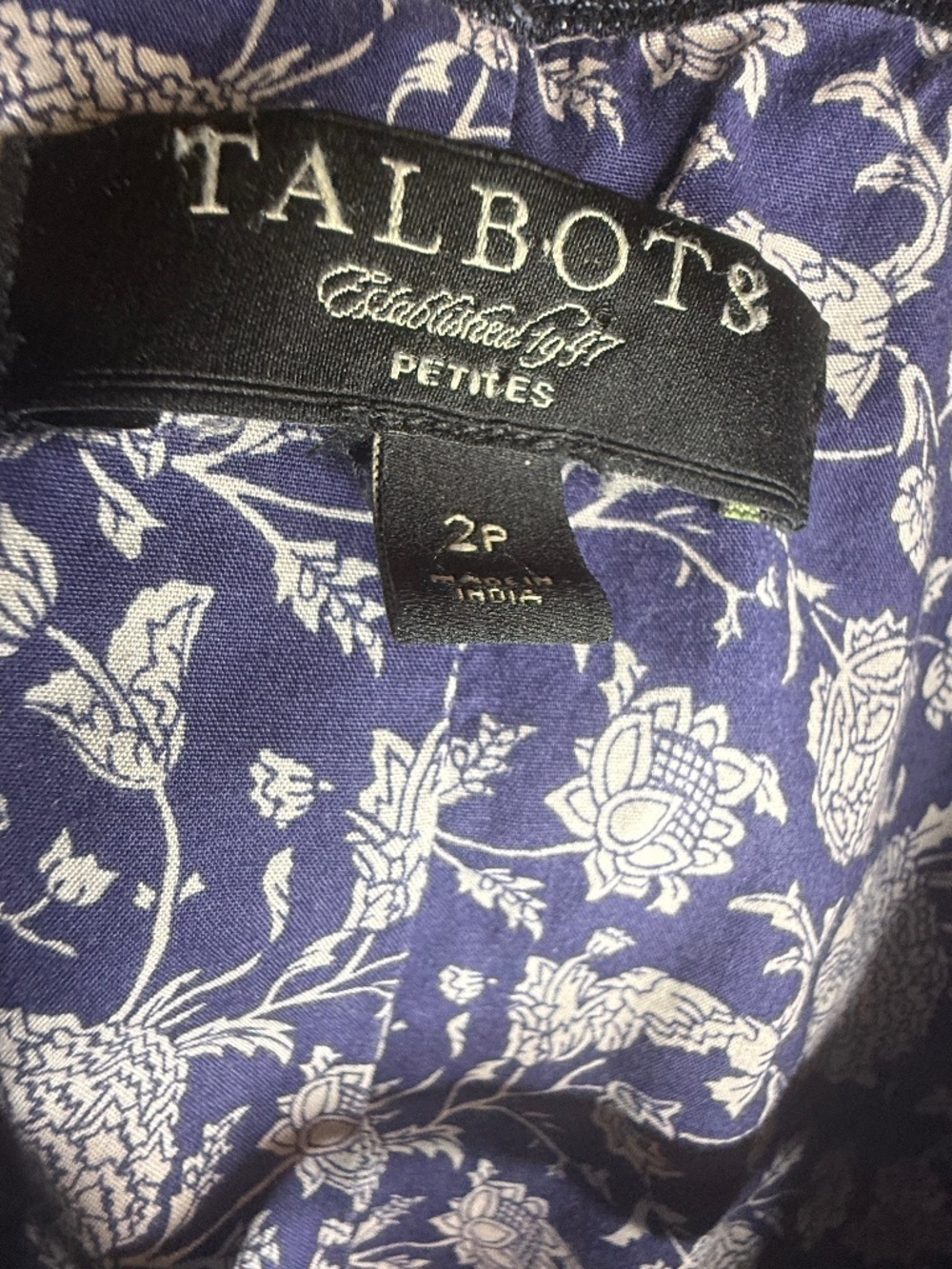 Talbots Dark‎ Wash Denim Blazer | Tailored Chic | Quiet Luxury Petite 2P - Picture 5 of 9